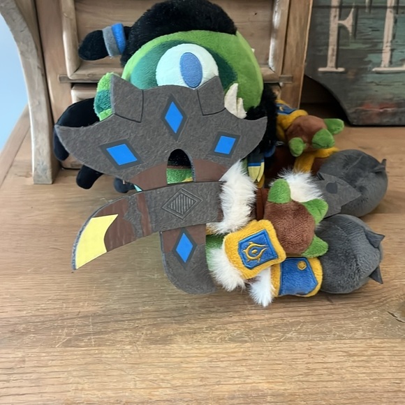 World of Warcraft Murloc Thrall Plush Collectible Blizzard Gear 6.5” - Picture 2 of 12